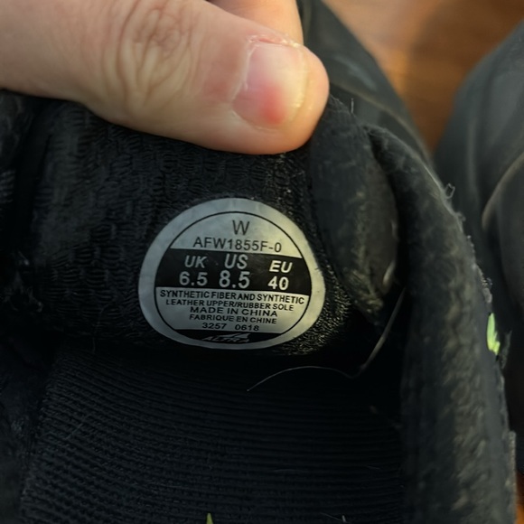 Altra Lone Peak Running Shoes - Picture 3 of 4